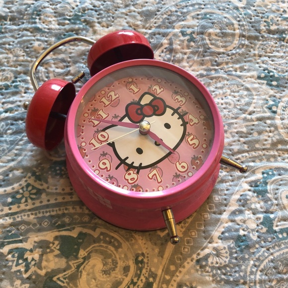 Hello kitty clock (HOST PICK) - Picture 9 of 9
